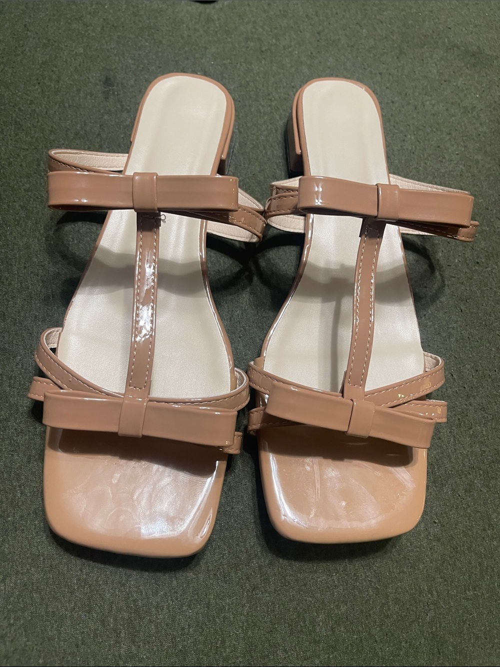 Bow-Detail T-Strap Slide Sandals in Nude